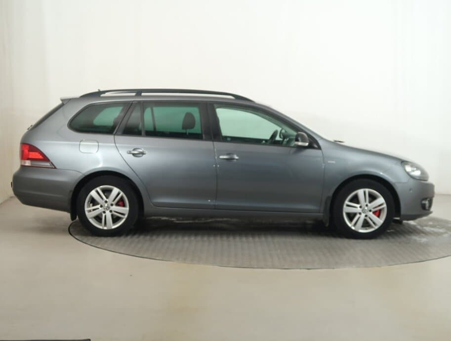 2012 Volkswagen GOLF - 8