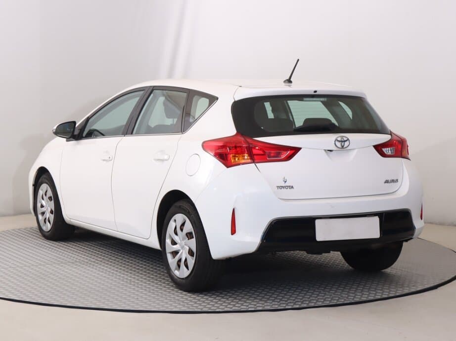2013 Toyota AURIS - 5