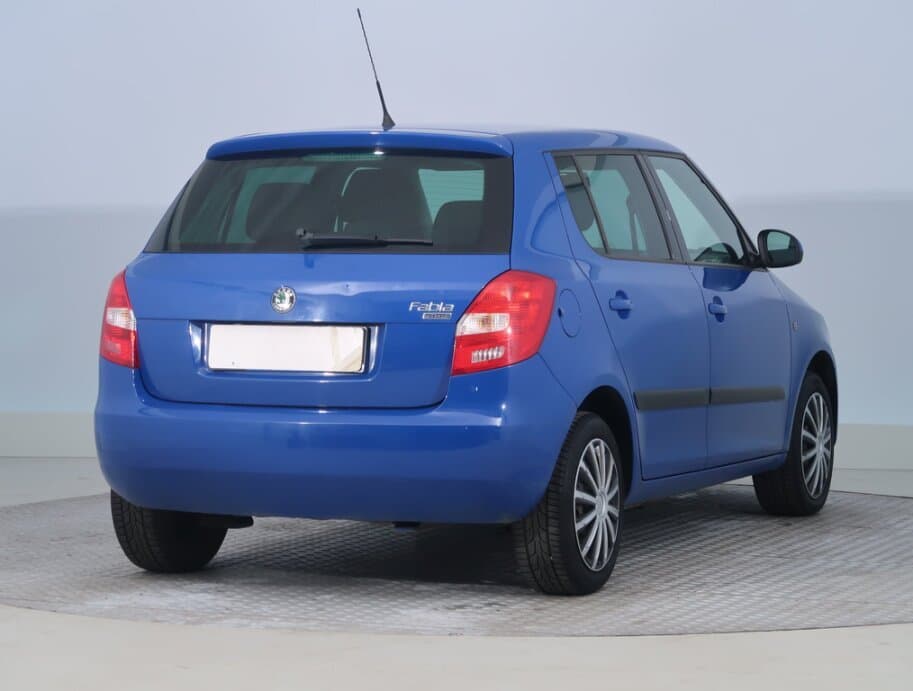 2010 Škoda FABIA - 7