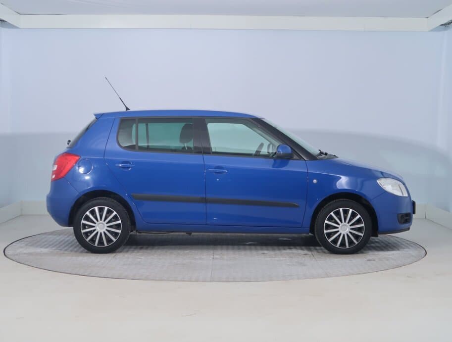 2010 Škoda FABIA - 8