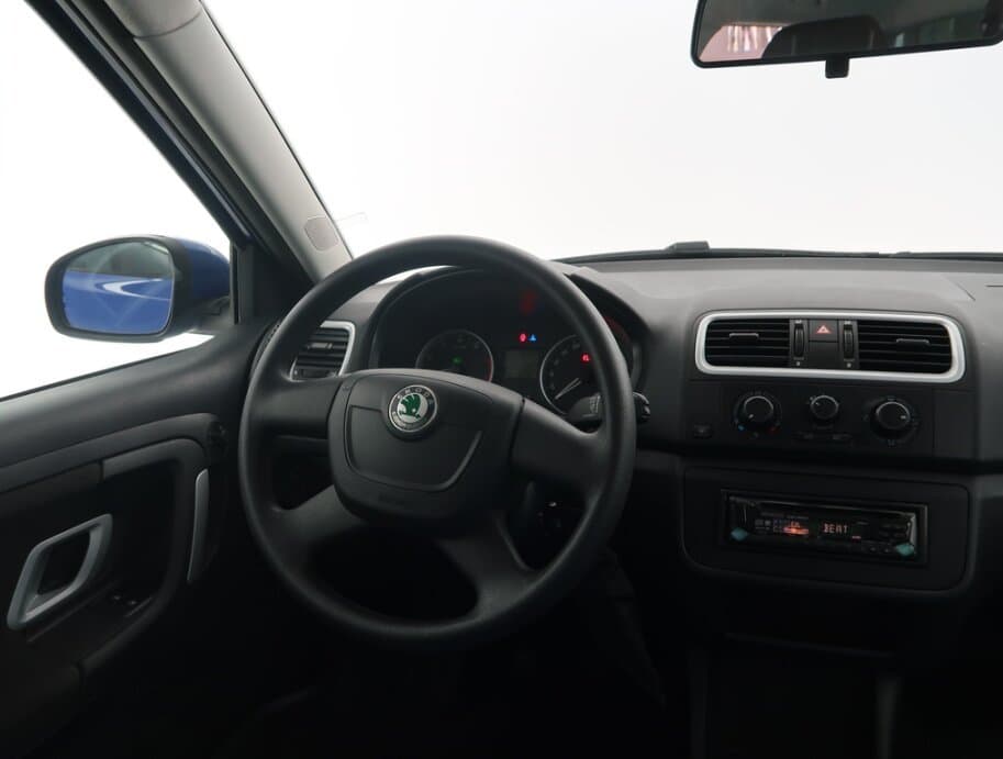 2010 Škoda FABIA - 9