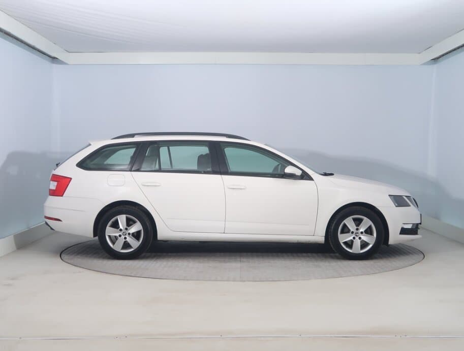 2018 Škoda OCTAVIA - 8