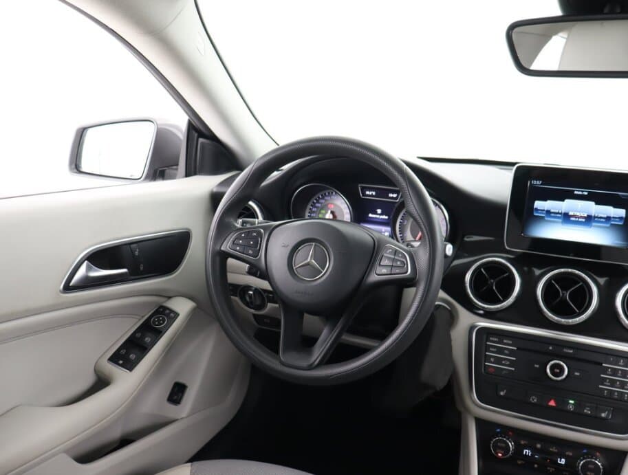 2015 Mercedes-Benz CLA - 9