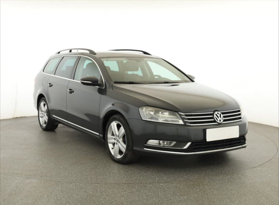 2011 Volkswagen PASSAT