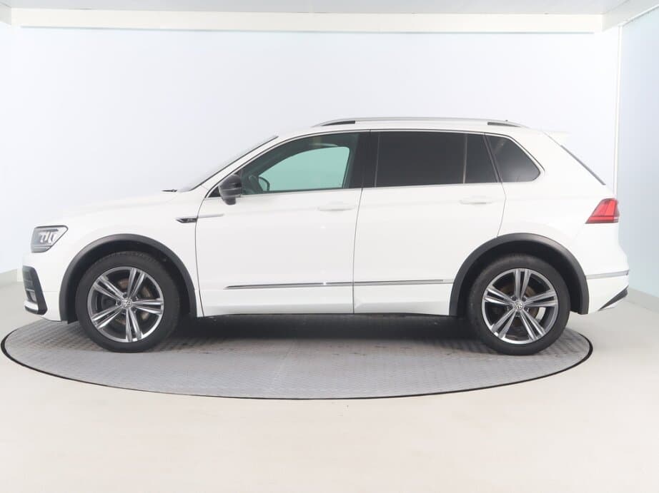 2017 Volkswagen TIGUAN - 4