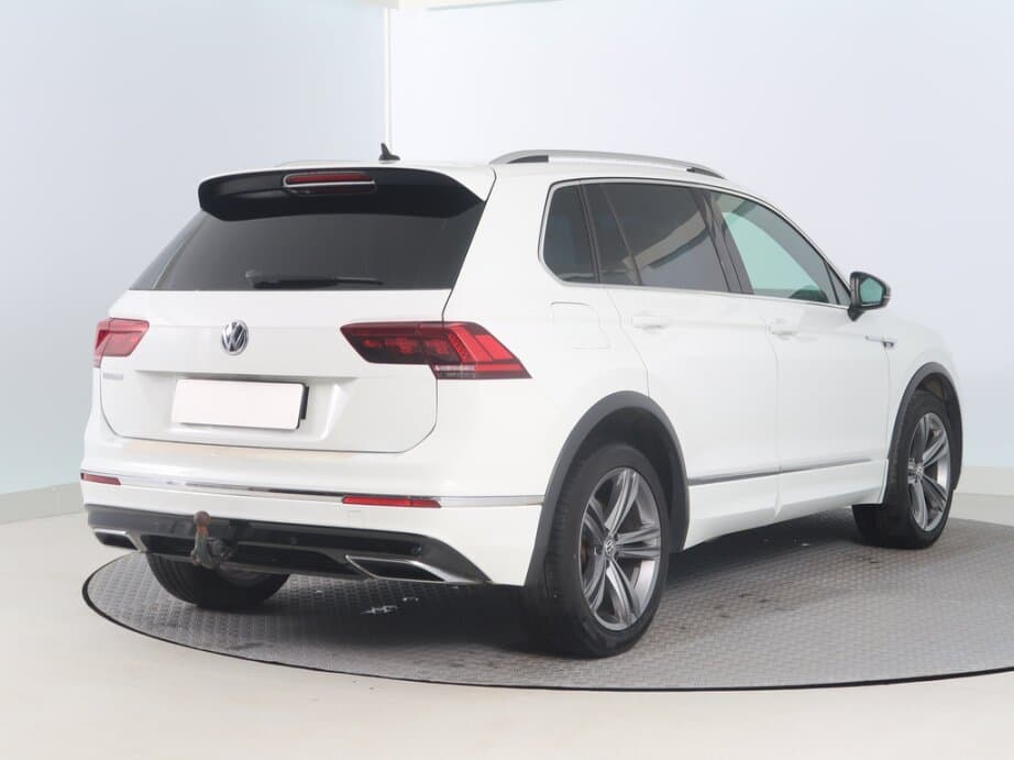 2017 Volkswagen TIGUAN - 7