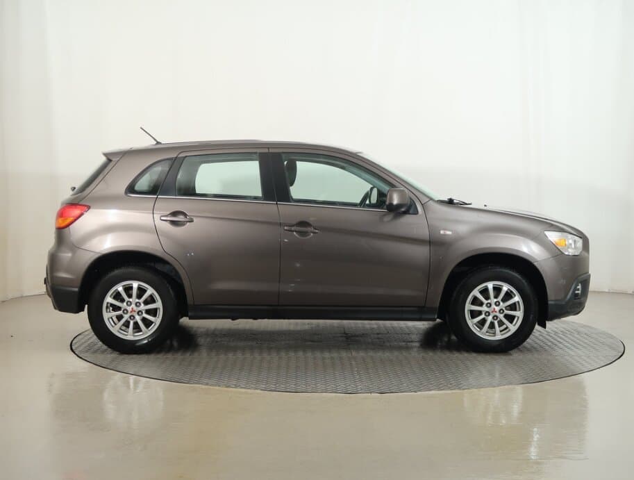 2012 Mitsubishi ASX - 8