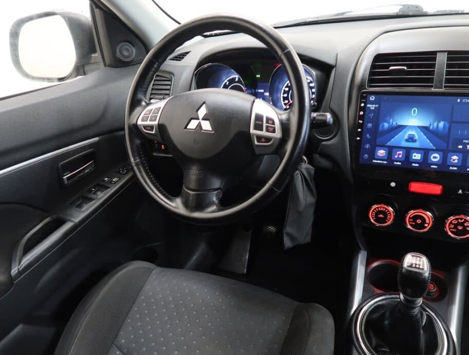 2012 Mitsubishi ASX - 9