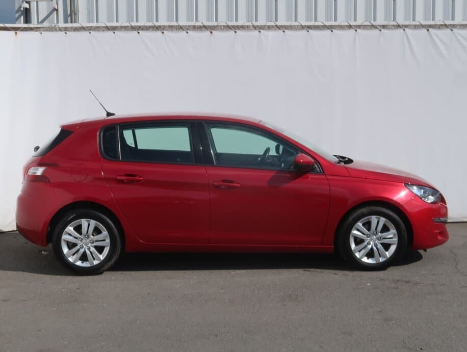 2016 Peugeot 308 - 8
