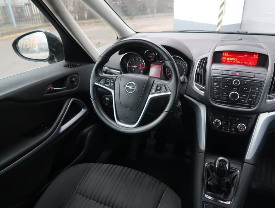 2012 Opel ZAFIRA - 9