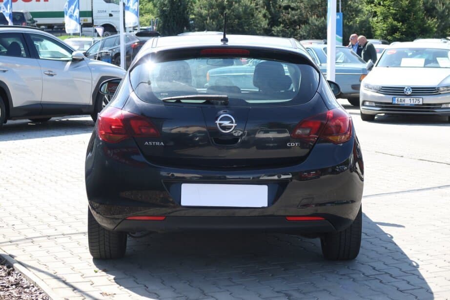 2011 Opel ASTRA - 6