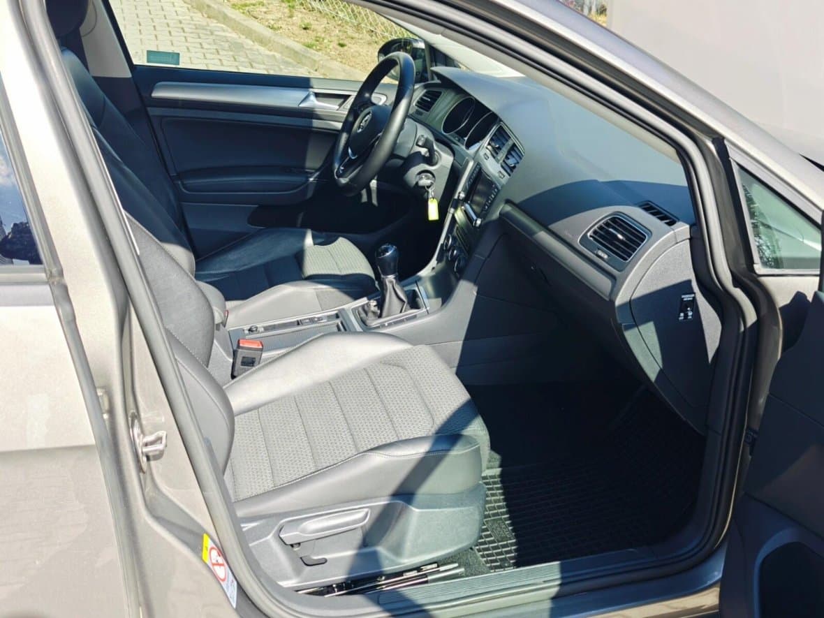 2014 Volkswagen GOLF - 19