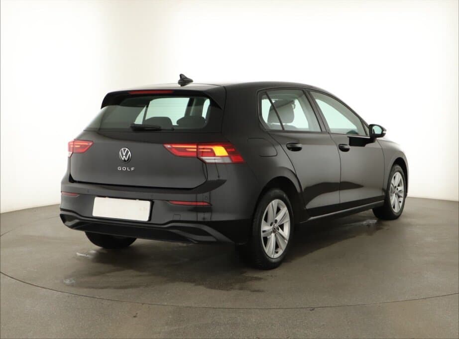 2020 Volkswagen Golf - 7