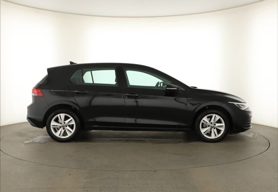 2020 Volkswagen Golf - 8