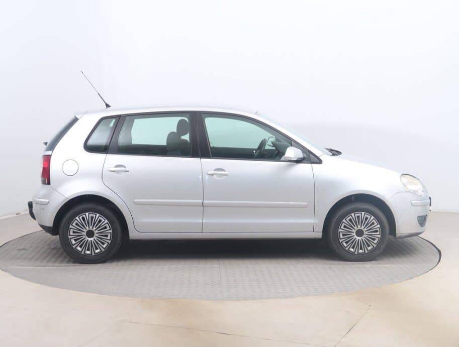 2009 Volkswagen POLO - 8