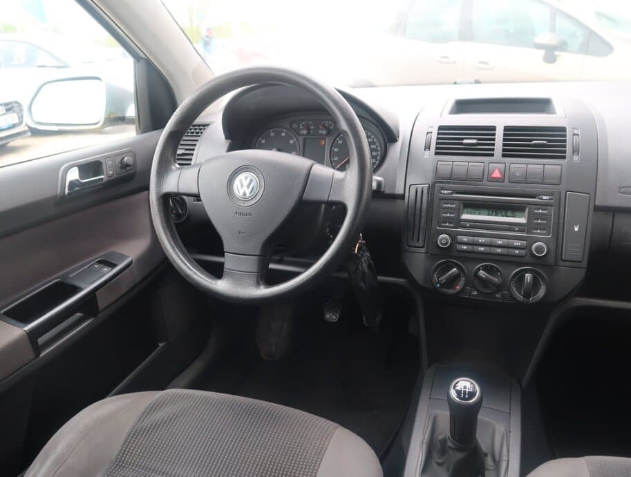 2009 Volkswagen POLO - 9