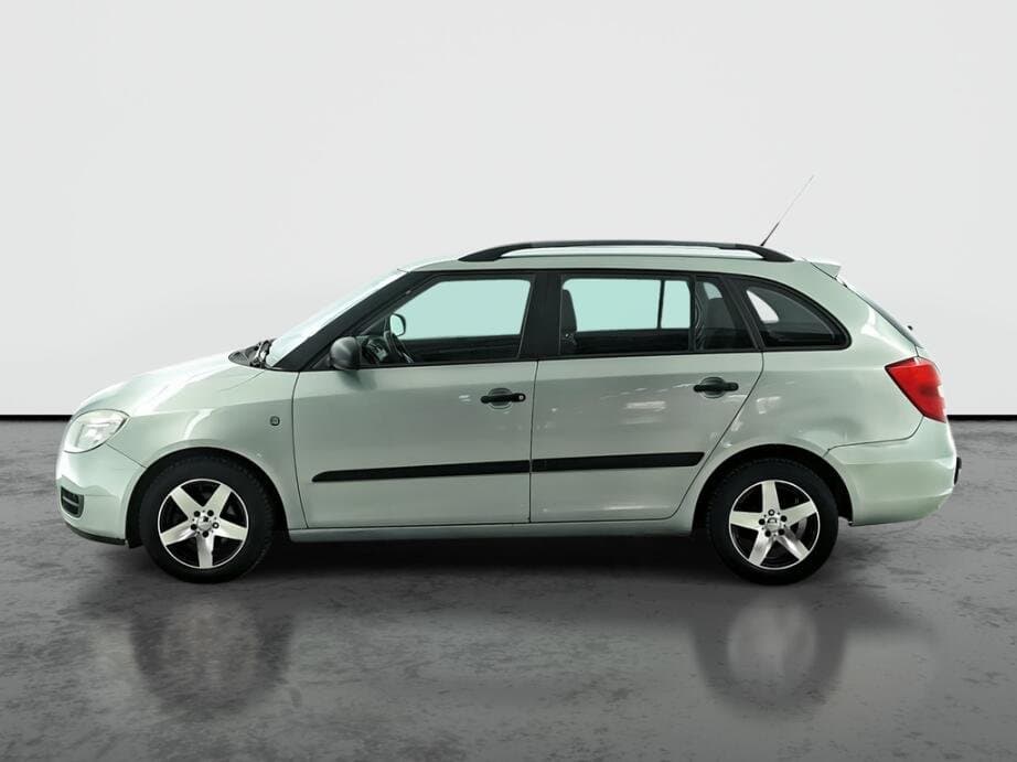 2010 Škoda FABIA - 4