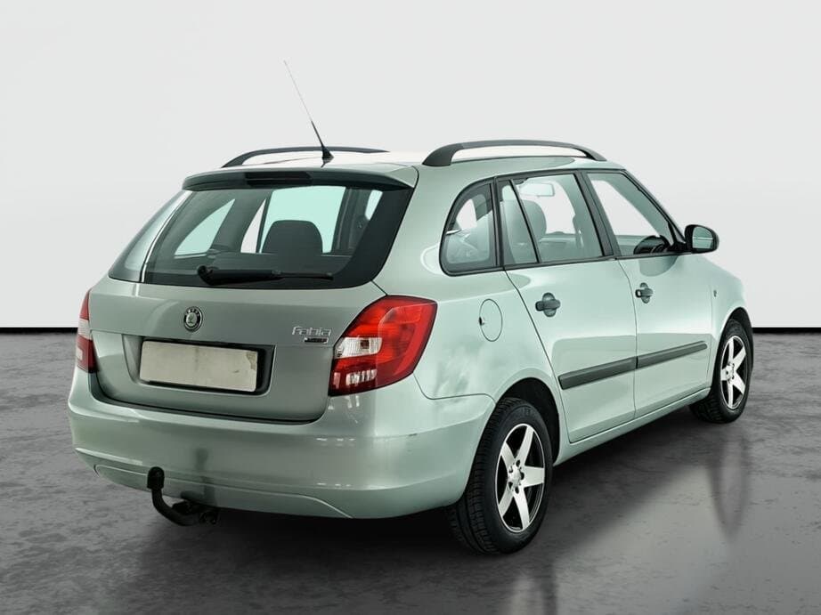 2010 Škoda FABIA - 7