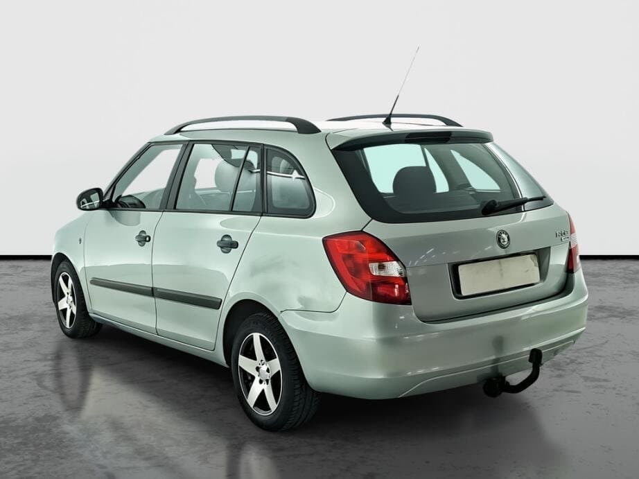 2010 Škoda FABIA - 5