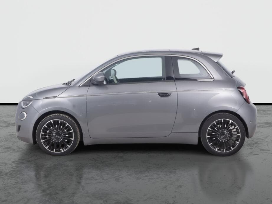 2021 Fiat 500e - 4