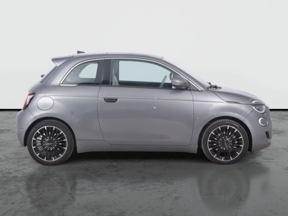 2021 Fiat 500e - 8