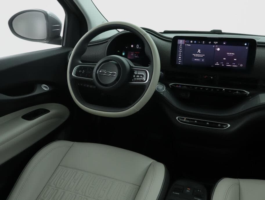 2021 Fiat 500e - 9