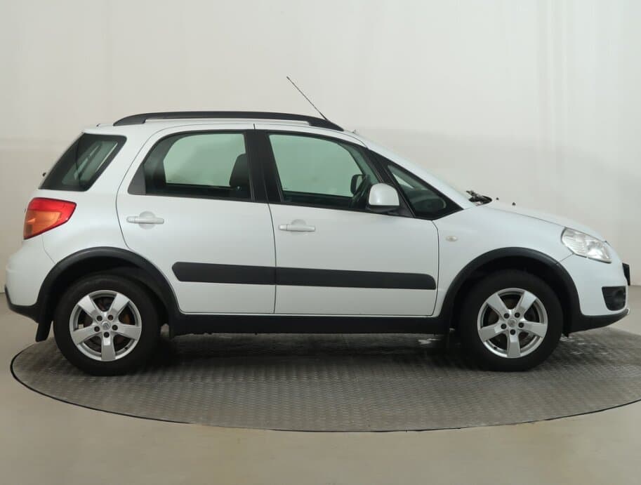 2012 Suzuki SX4 - 8