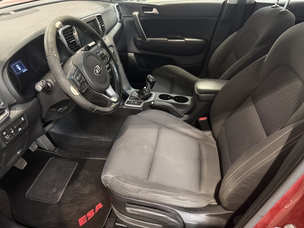 2016 Kia SPORTAGE - 9