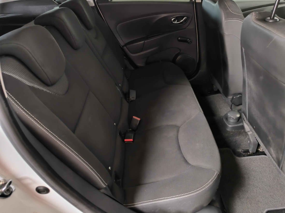 2014 Renault CLIO - 11
