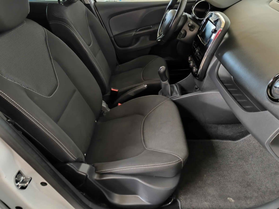 2014 Renault CLIO - 12