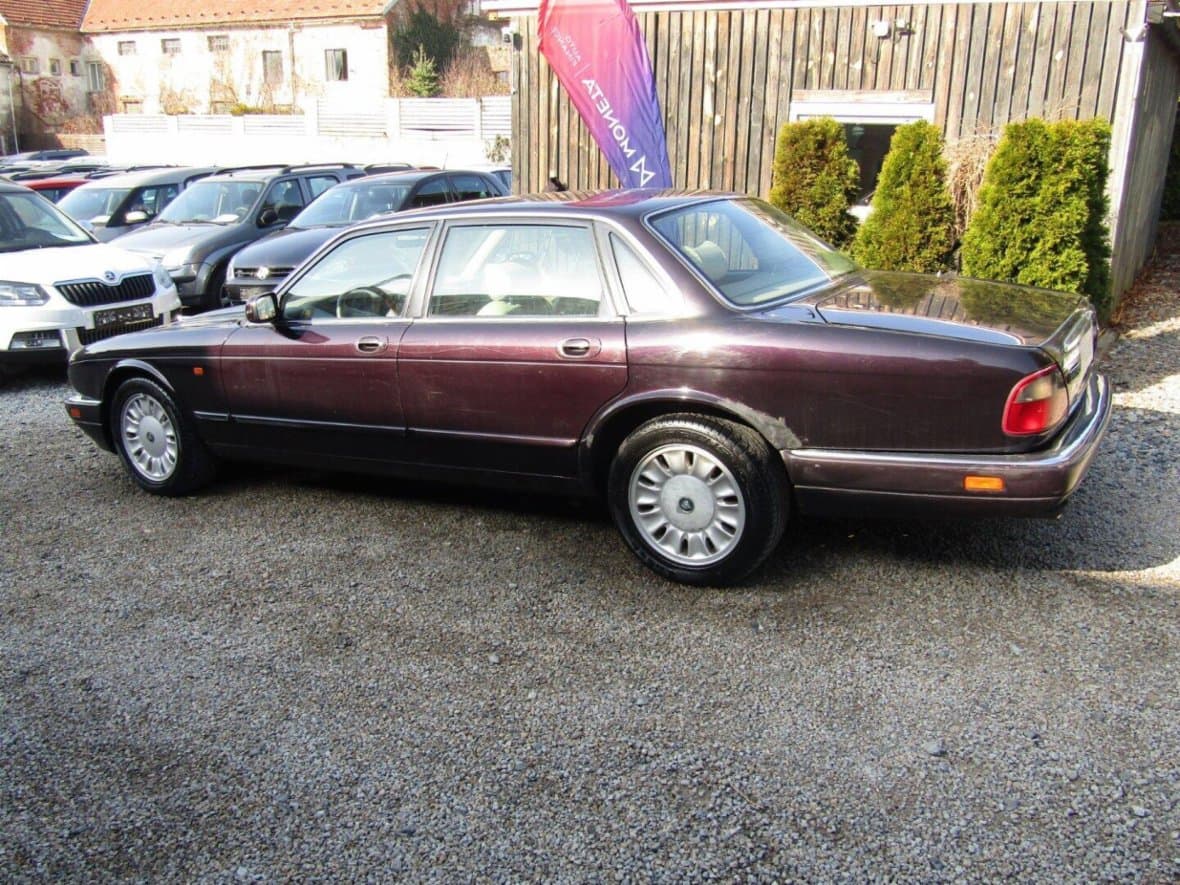 2015 Volkswagen Caddy - 4