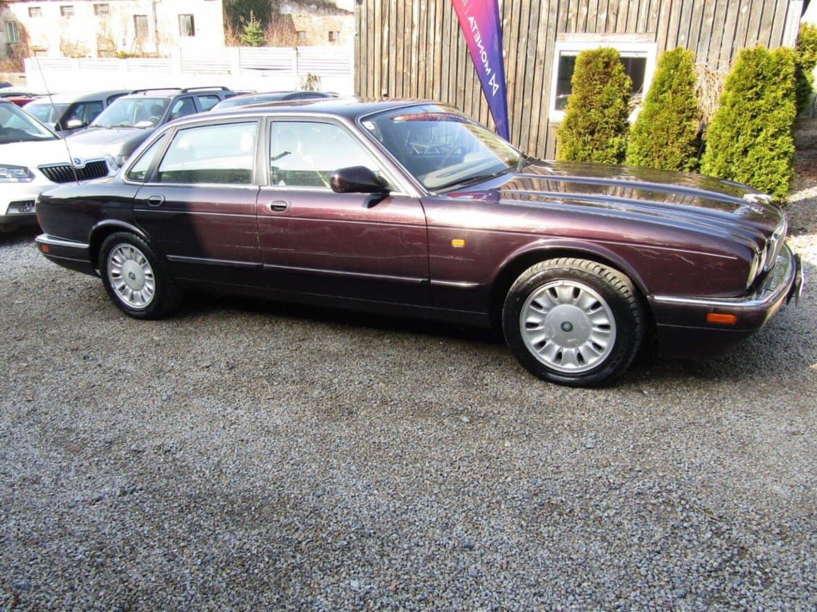 2015 Volkswagen Caddy - 8