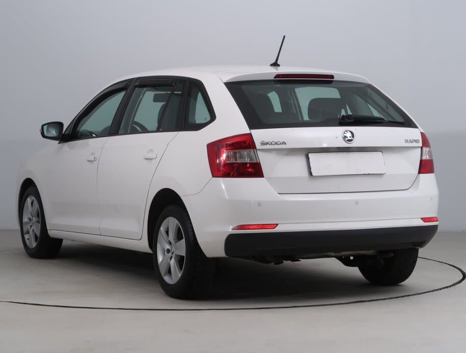 2016 Škoda RAPID - 13