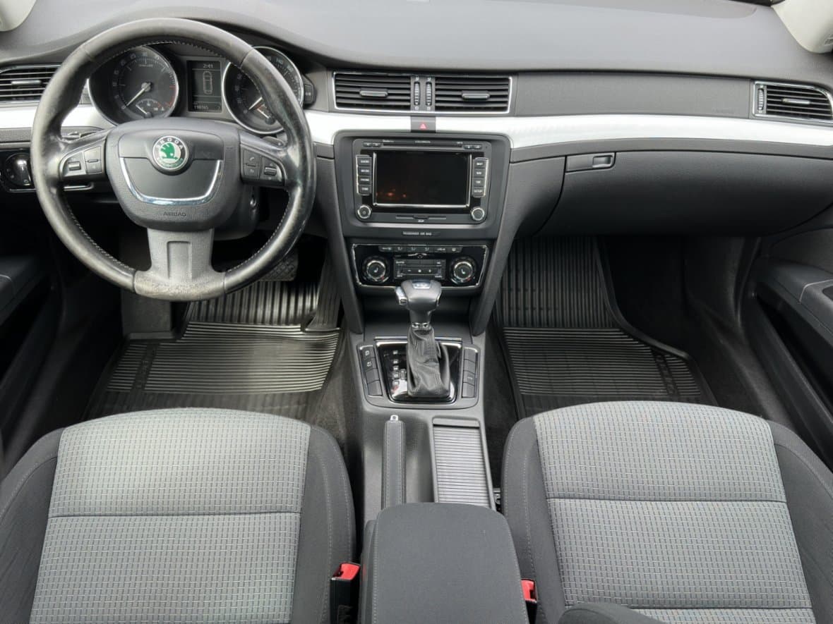 2012 Škoda SUPERB - 8