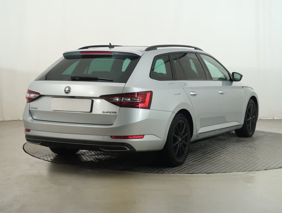 2017 Škoda SUPERB - 13