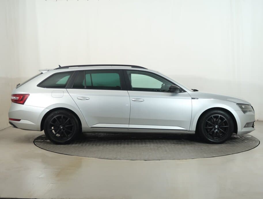 2017 Škoda SUPERB - 15