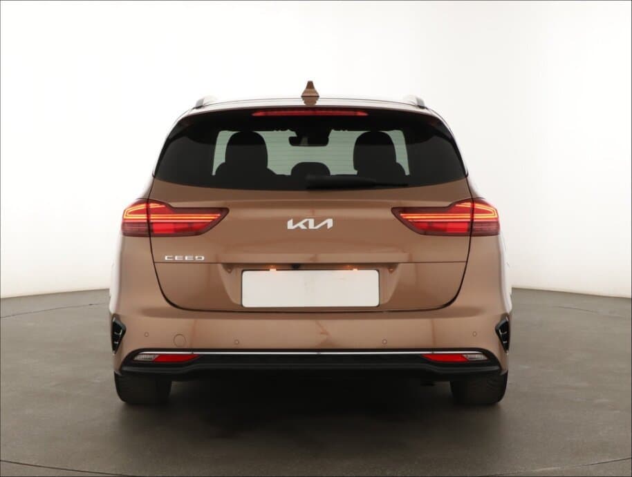 2023 Kia CEE'D - 11