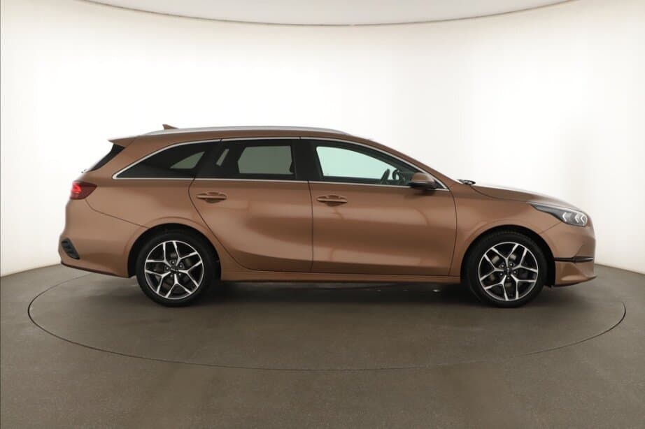 2023 Kia CEE'D - 15