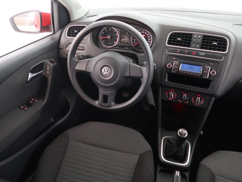 2010 Volkswagen POLO - 9