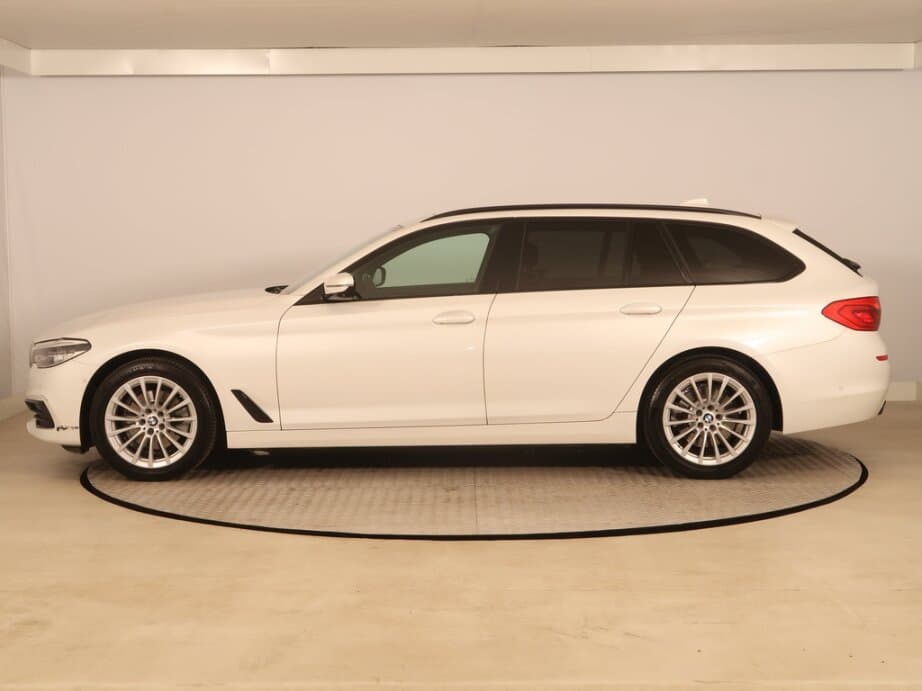 2020 BMW 5-SERIES - 4