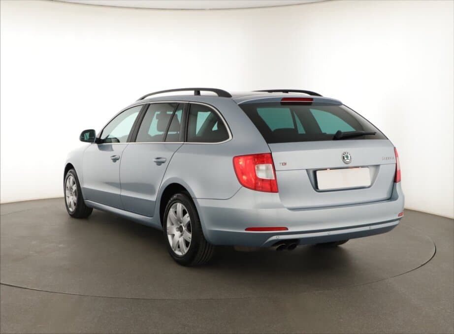 2012 Škoda SUPERB - 5
