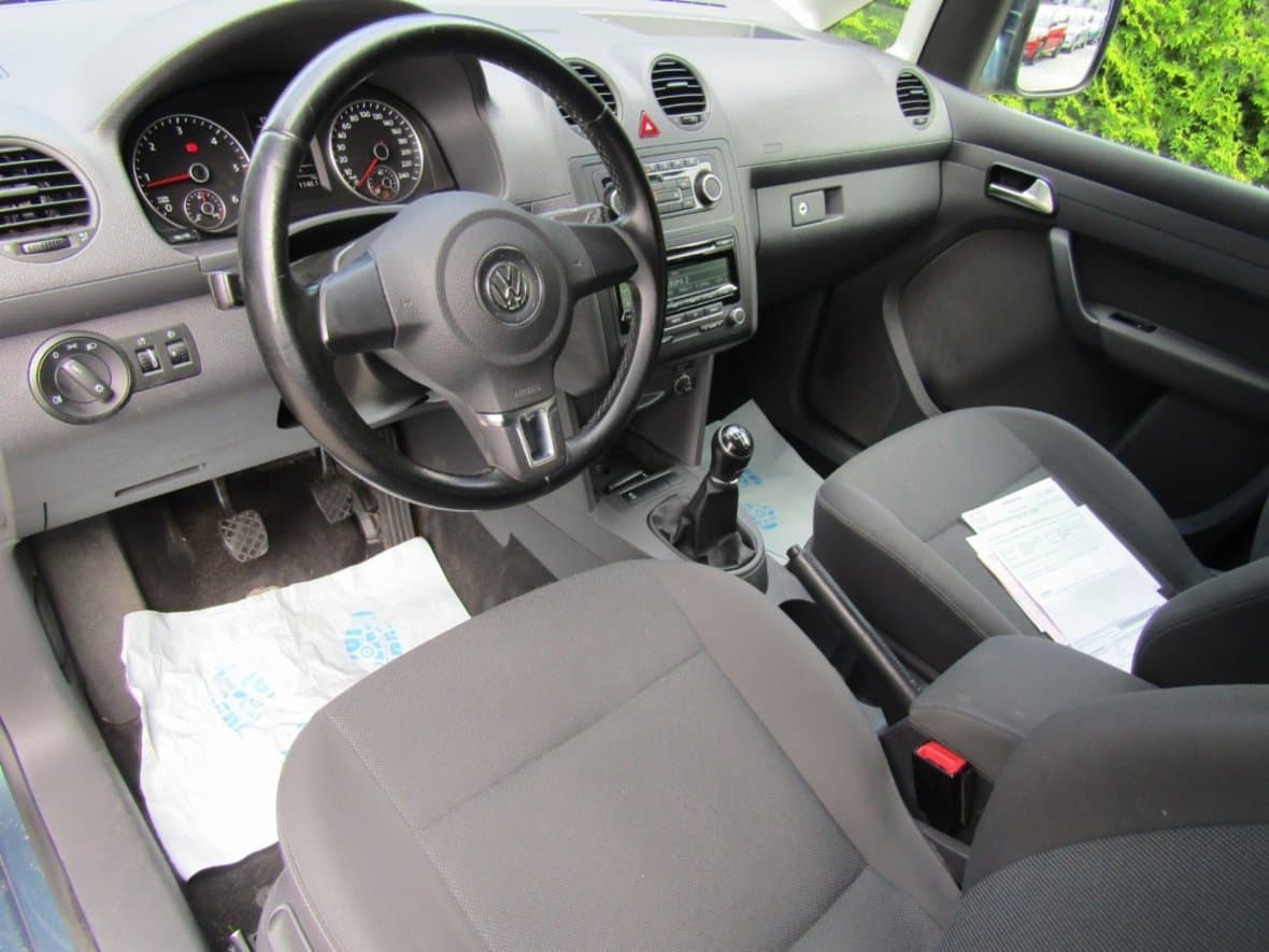 2015 Volkswagen Caddy - 13