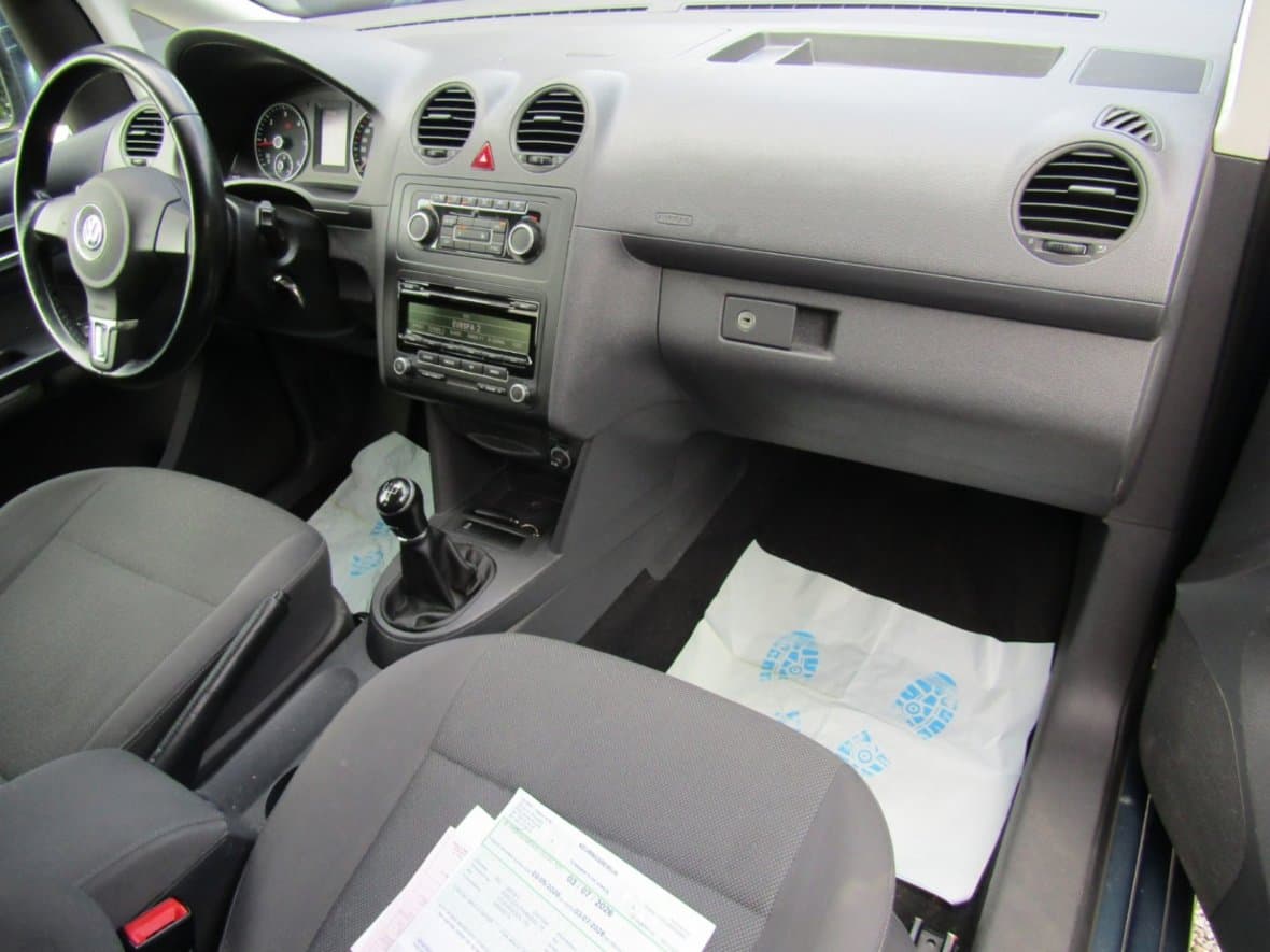 2015 Volkswagen Caddy - 14