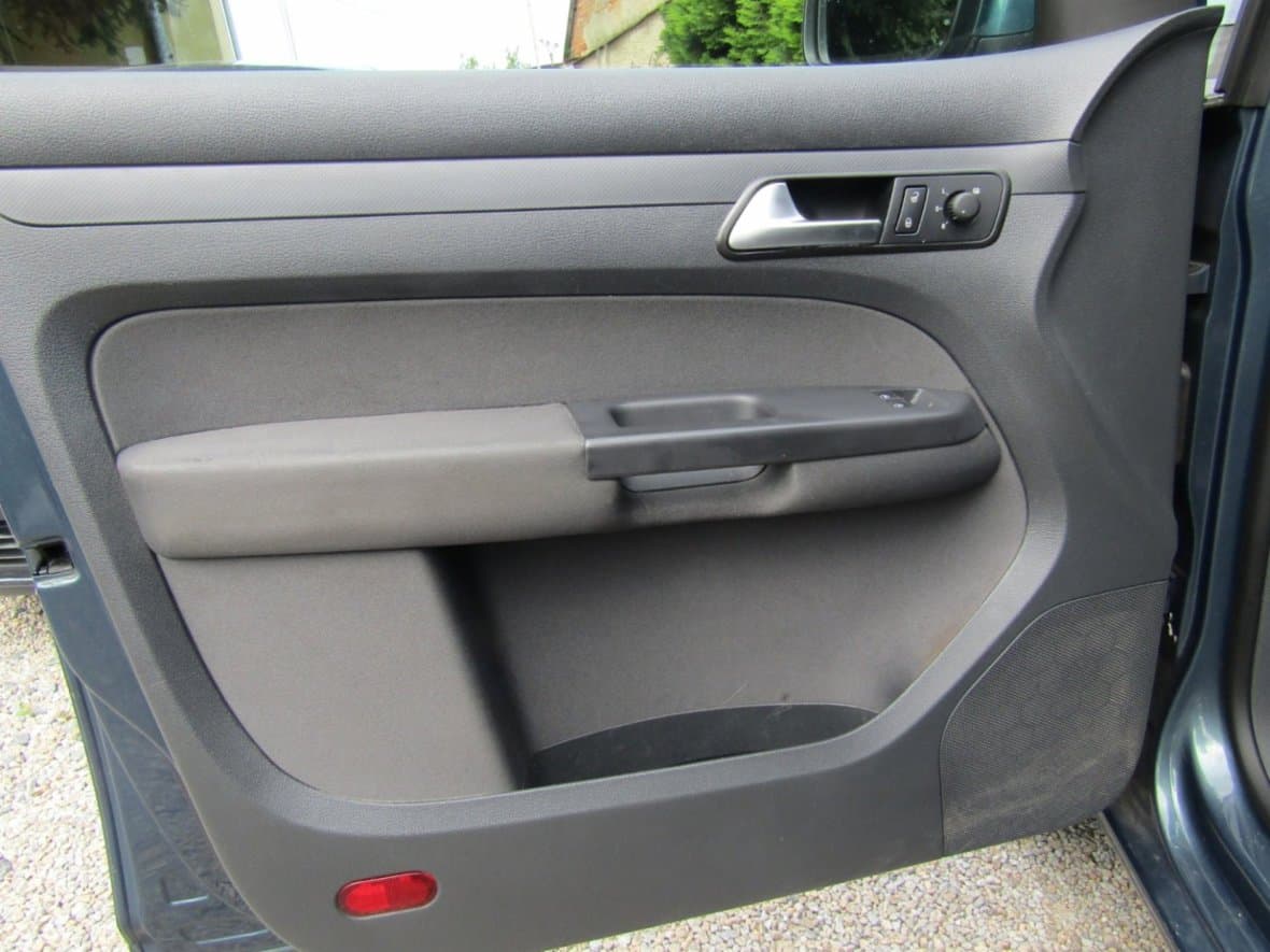 2015 Volkswagen Caddy - 18