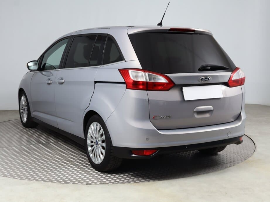 2011 Ford C-MAX - 5