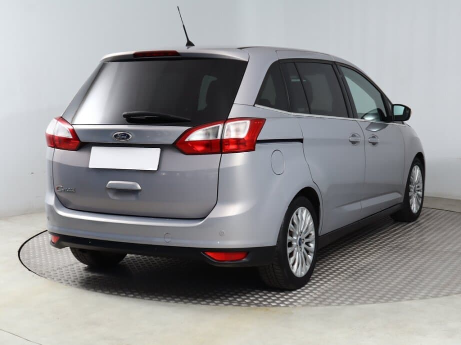 2011 Ford C-MAX - 7