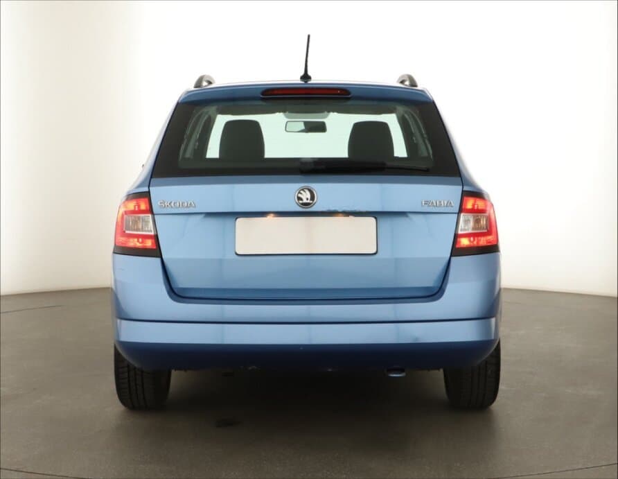 2015 Škoda FABIA - 6