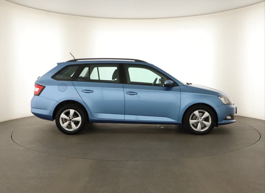 2015 Škoda FABIA - 8