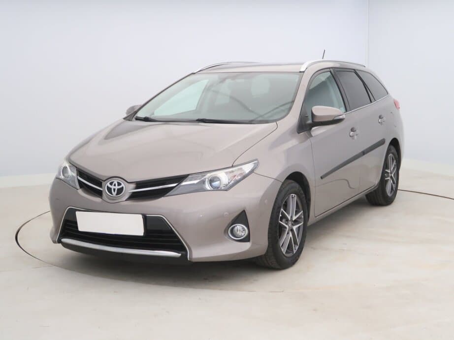 2015 Toyota AURIS - 3