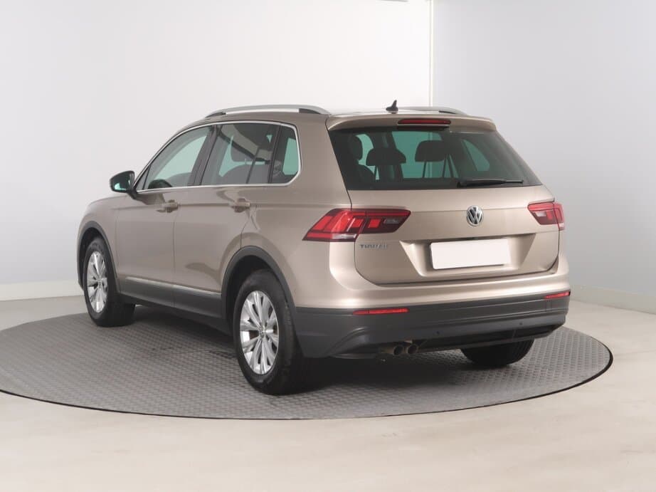 2019 Volkswagen TIGUAN - 5